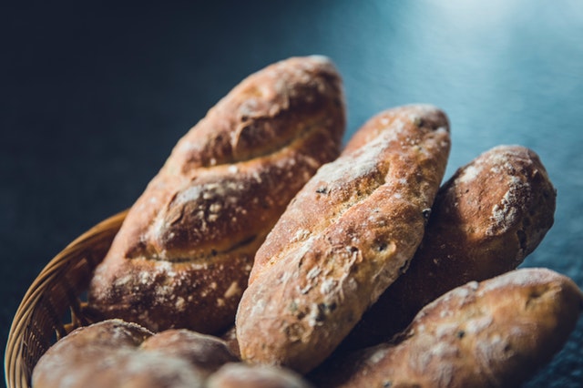 Λευκό ψωμί vs ολικής άλεσης